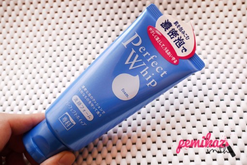 Shiseido-Perfect-Whip-Cleansing-Foam